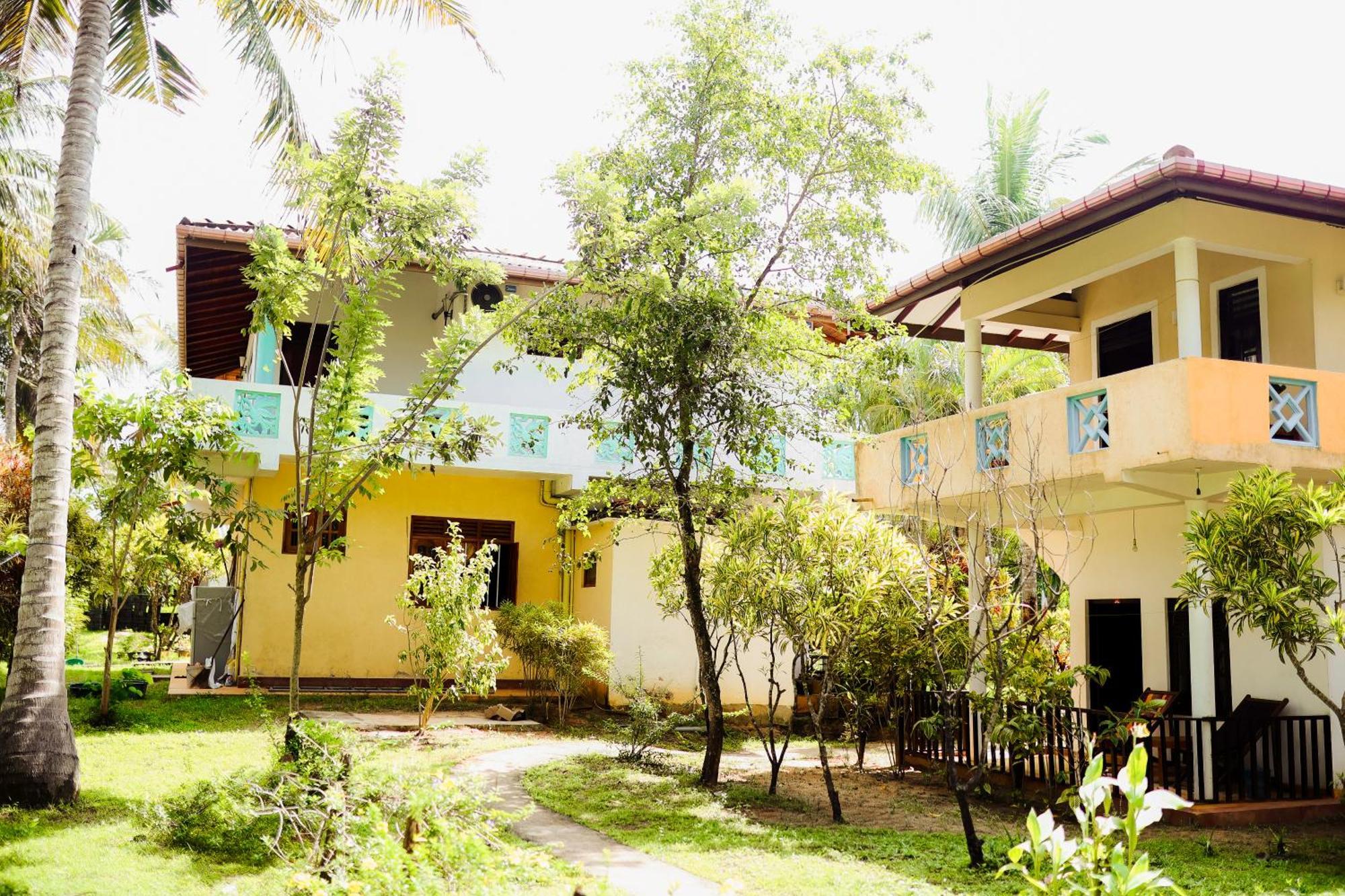 Beach Lagoon Guesthouse Tangalle Exterior photo