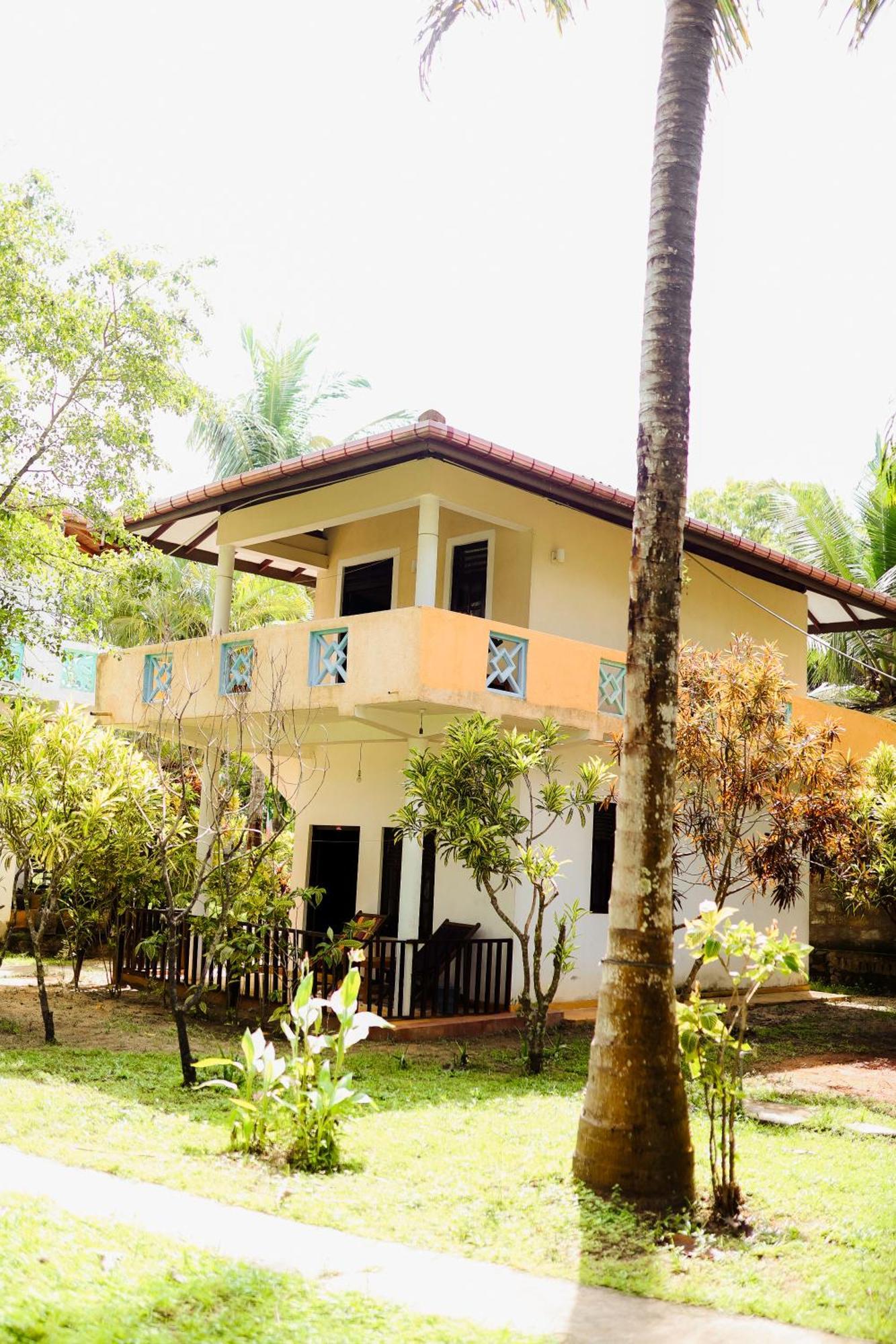 Beach Lagoon Guesthouse Tangalle Exterior photo