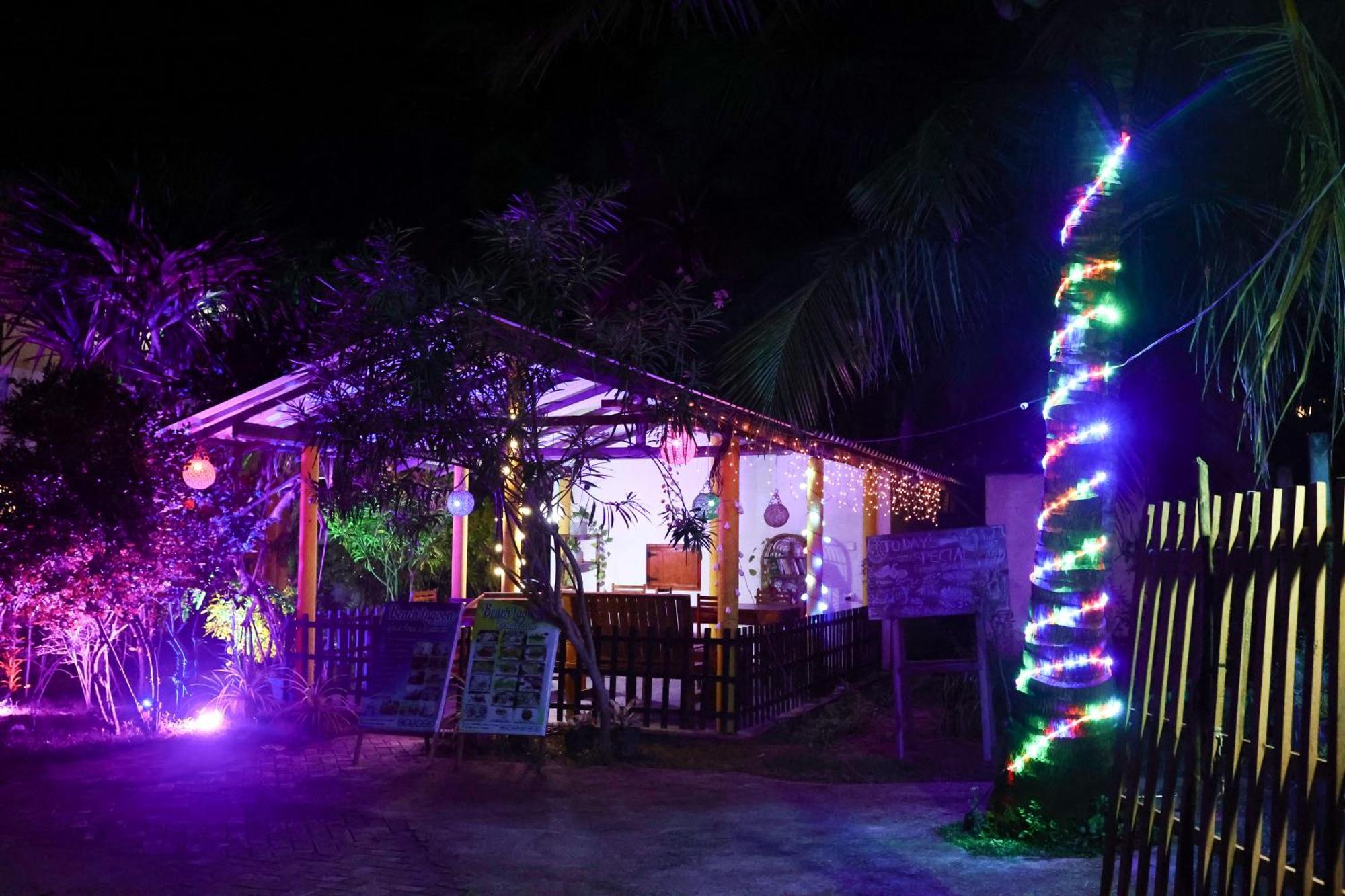 Beach Lagoon Guesthouse Tangalle Exterior photo