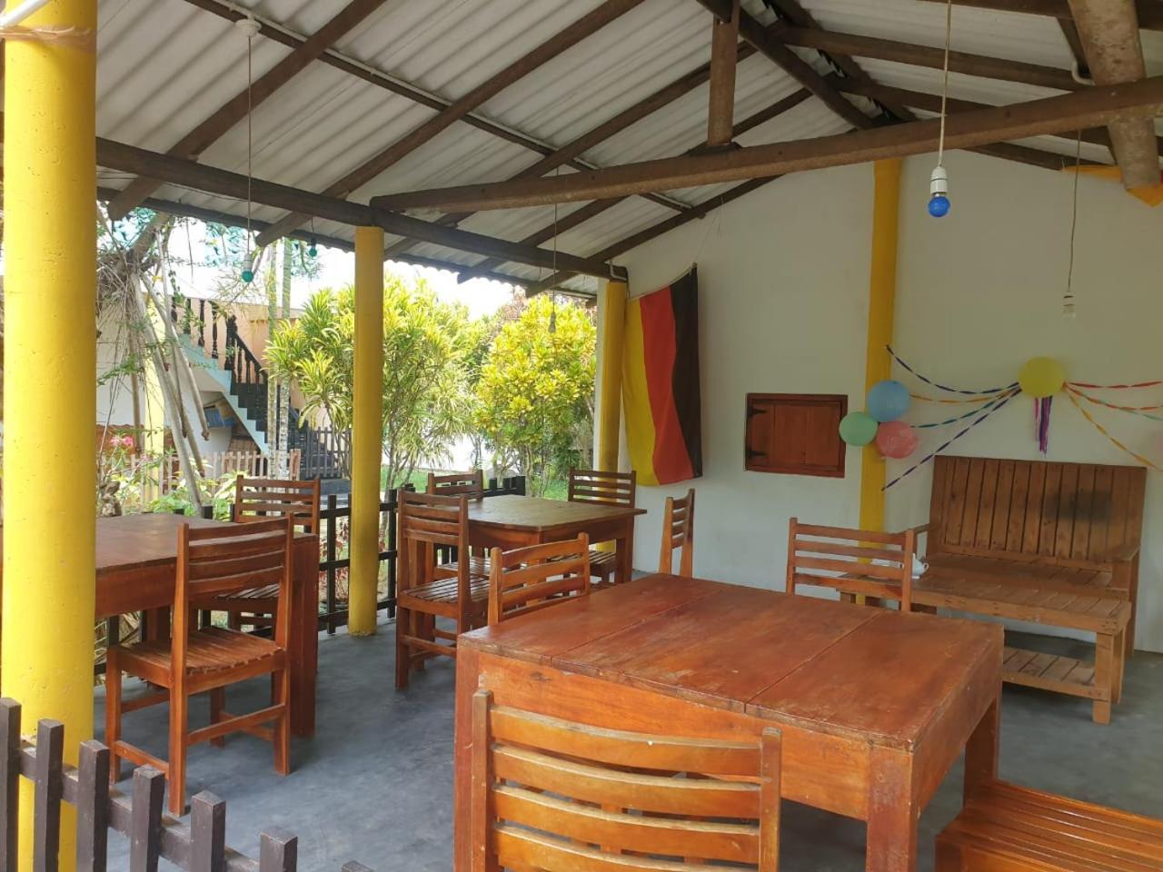Beach Lagoon Guesthouse Tangalle Exterior photo