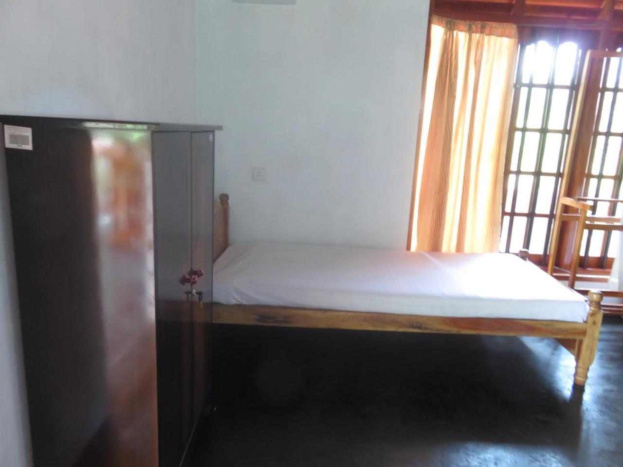 Beach Lagoon Guesthouse Tangalle Exterior photo